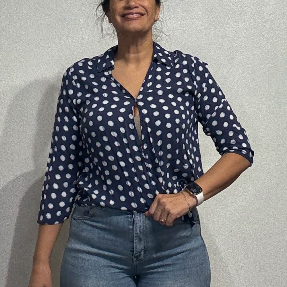 Mac Dougal & Houston Navy Polka Dot Wrap Blouse Sz M